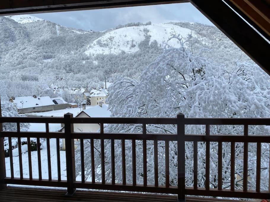 Charmant T4 Duplex Vue Montagne Loudenvielle Exteriér fotografie